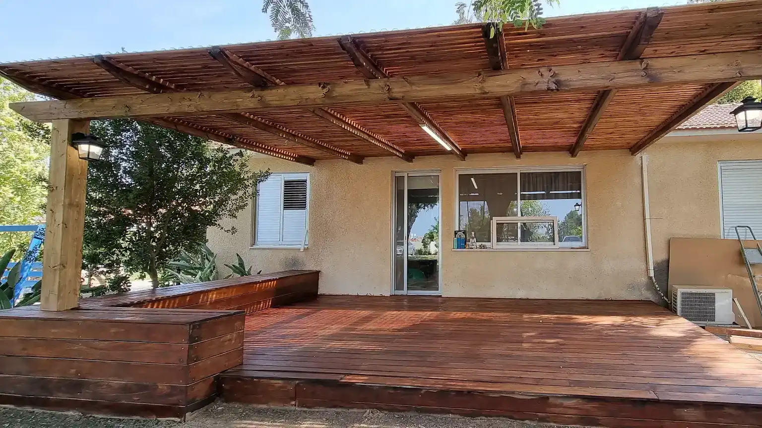 פרגולות ועבודות עץ