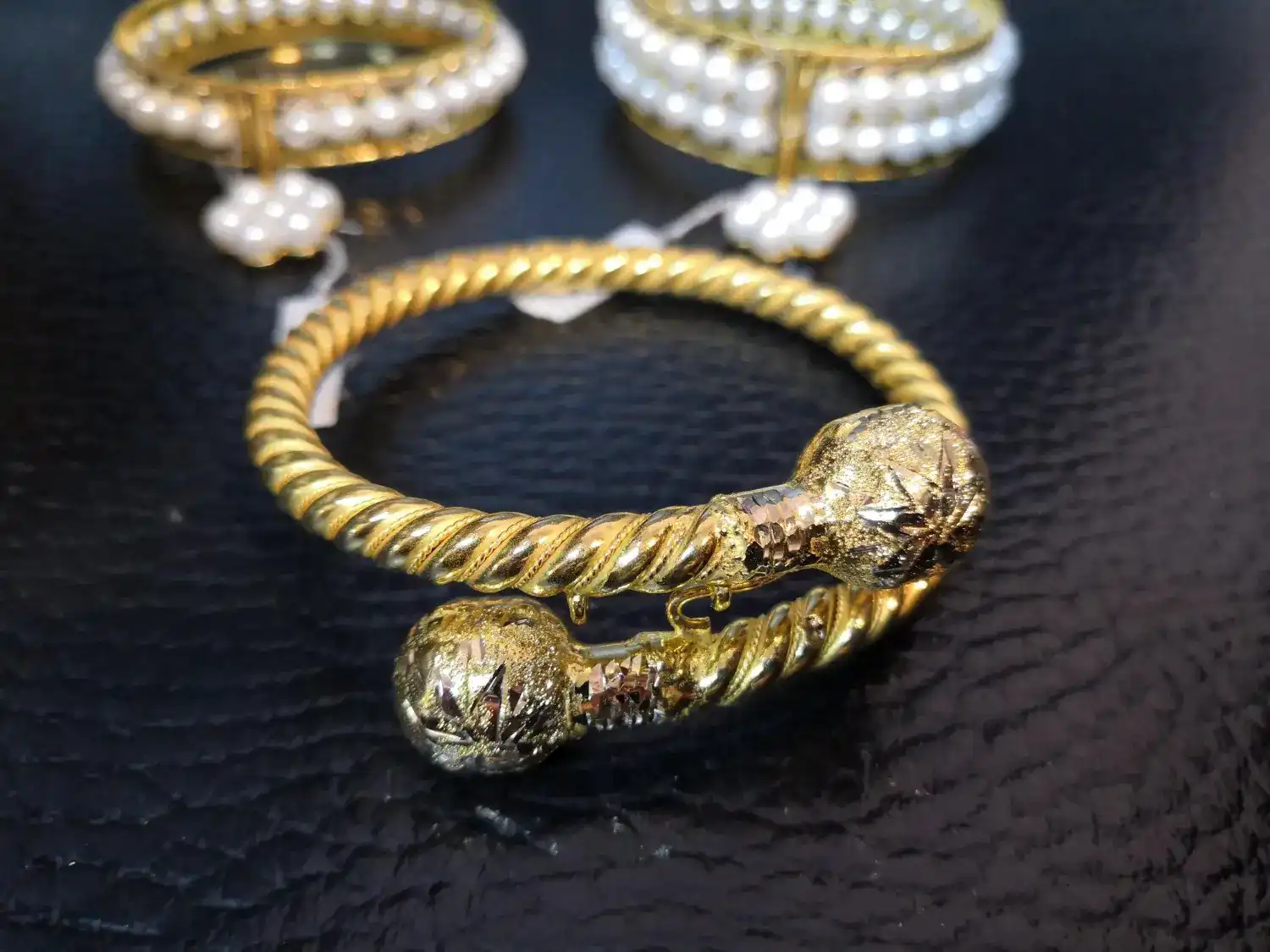 המדריך המלא לציפוי זהב בתכשיטים – מה צריך לדעת?