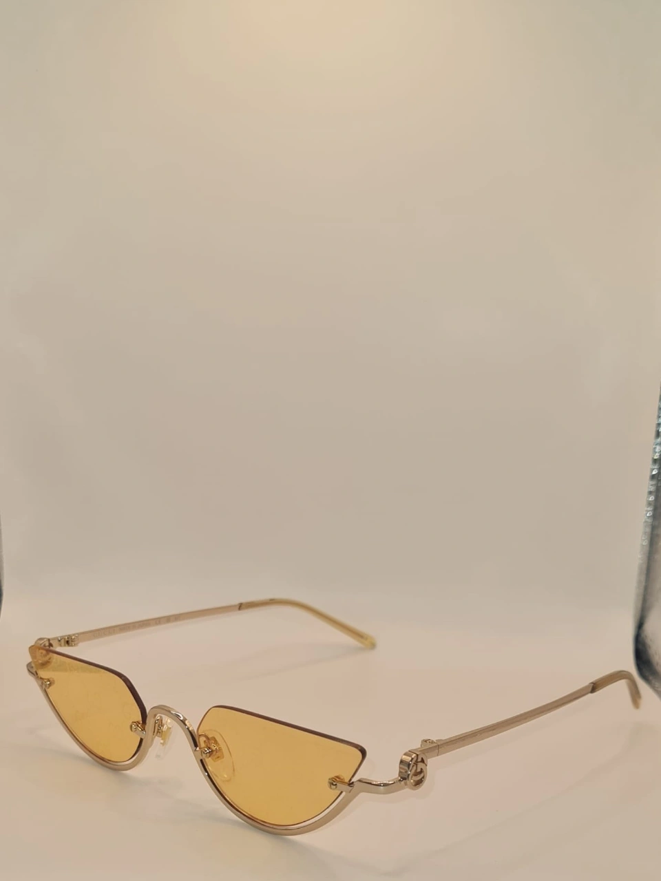 משקפיי גוצ׳י