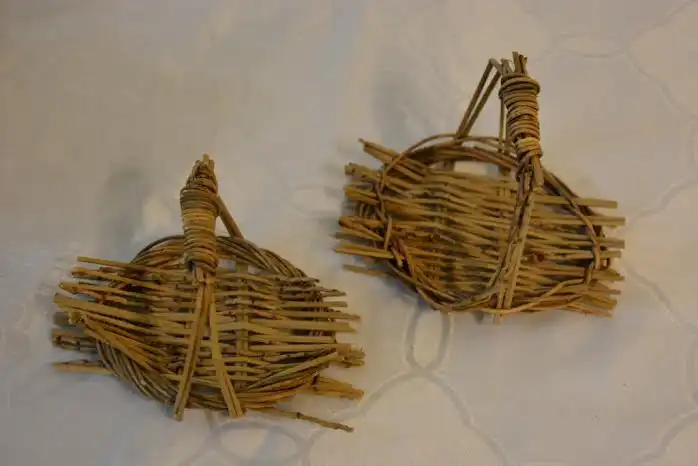 סלסלונת מסנסנים