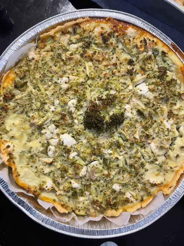 Large broccoli quiche