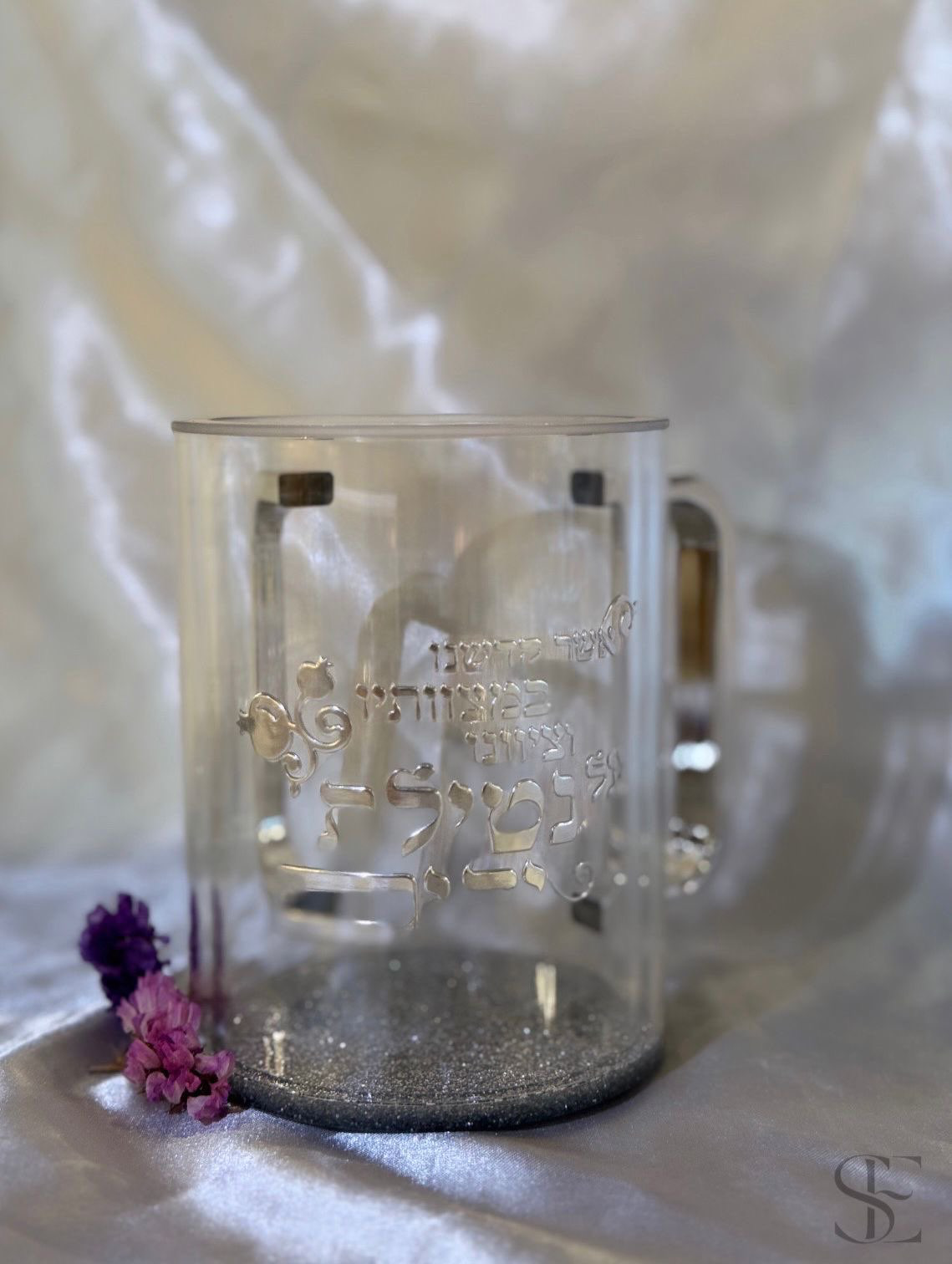 נטלה פרספקס מהודרת שקופה