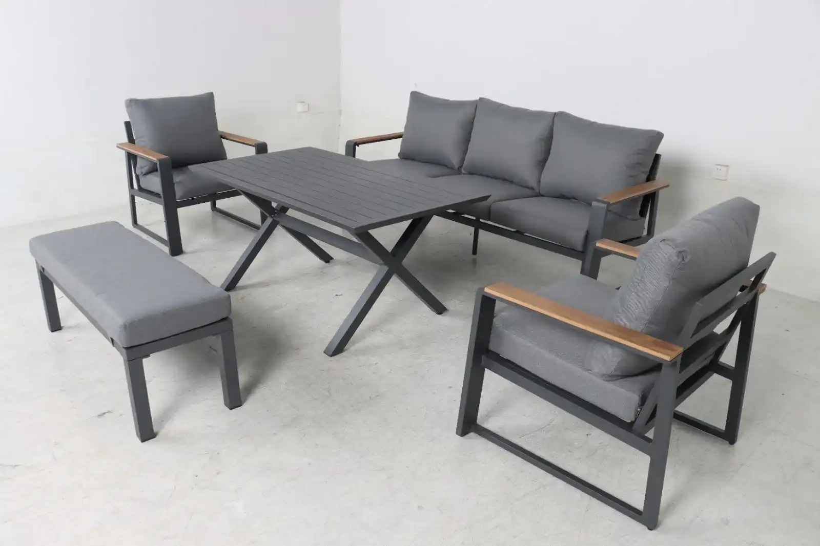 פינת ישיבה דגם "אלמה" צבע אפור פחם