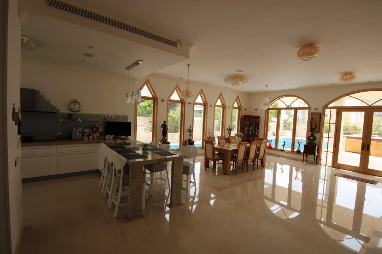 עיצוב פנים יוקרתי בסביון