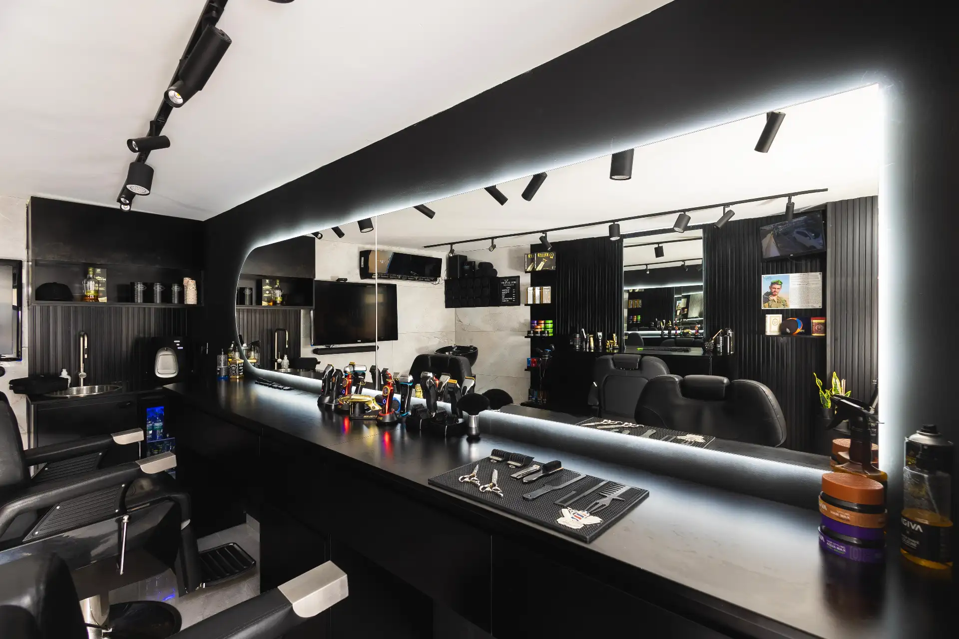 מספרה - פתח תקווה