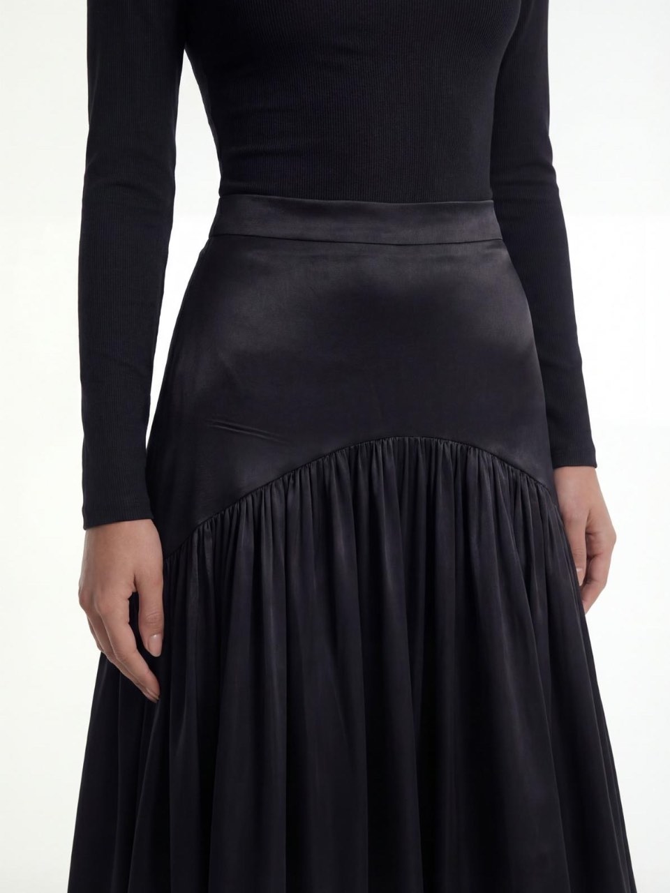 חצאית ערב שחור