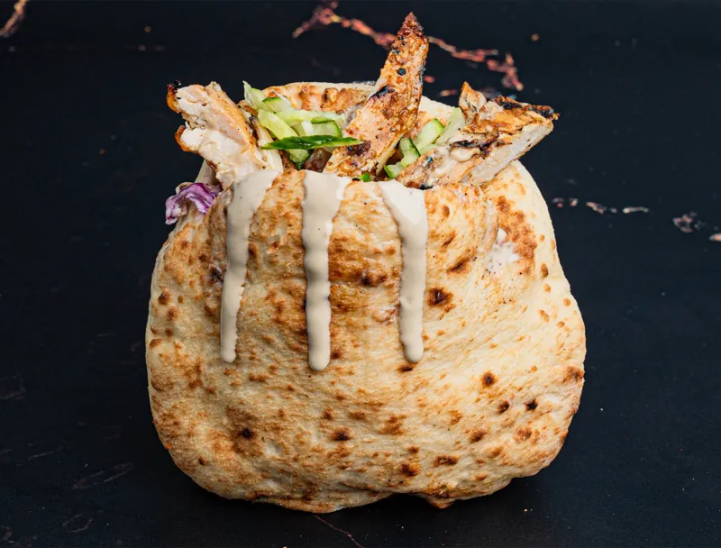 פיתה חזה עוף