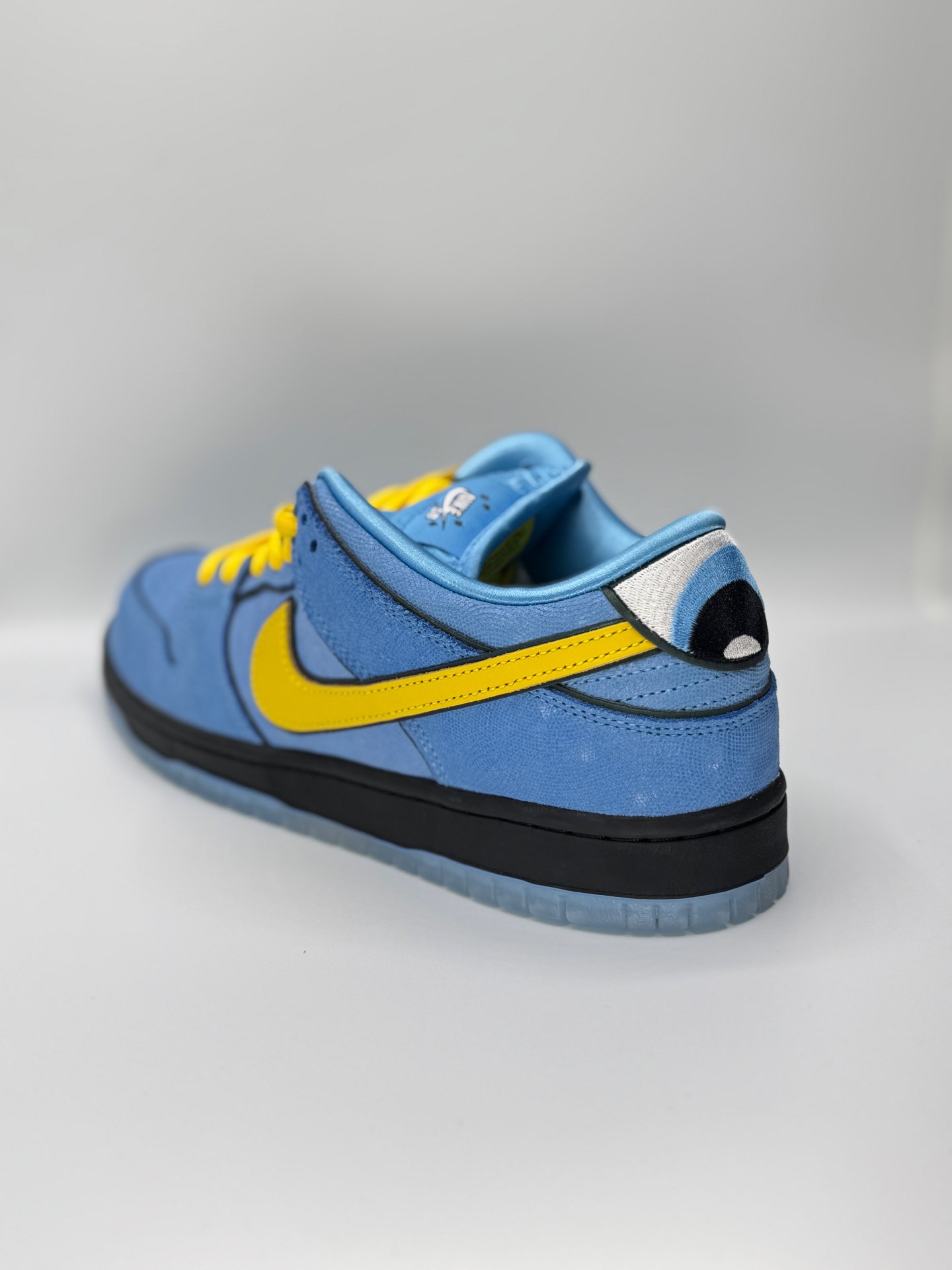 ‏Nike SB Dunk Low  “The Powerpuff Girls bubbles“