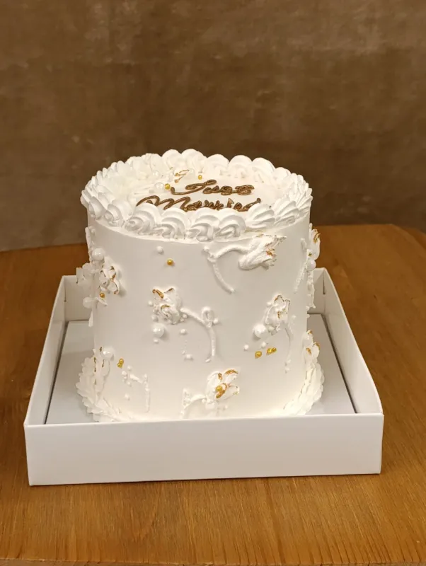 עוגה אישית לכלה🤍🤍🤍