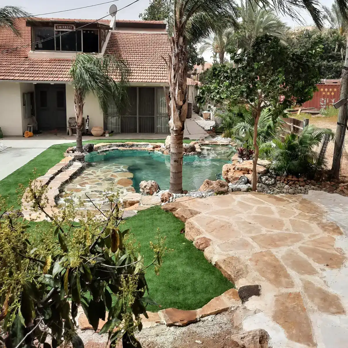 עבודות אבן טבעית- טרסות וריצוף חוץ