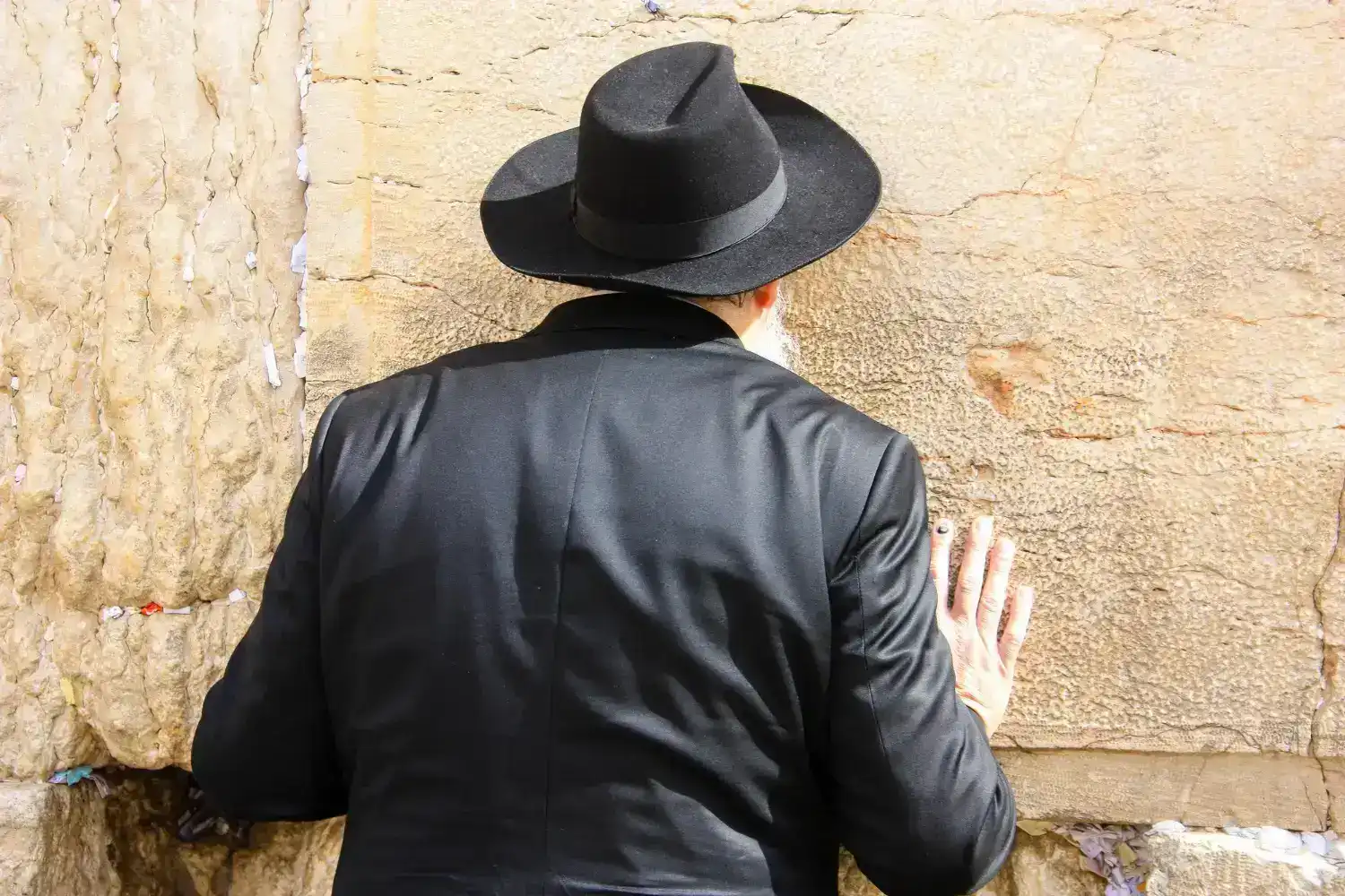 שילוב בין פיוט, אופרה ואלקטרוני – מה זה ז’אנר פיוז’ן יהודי?