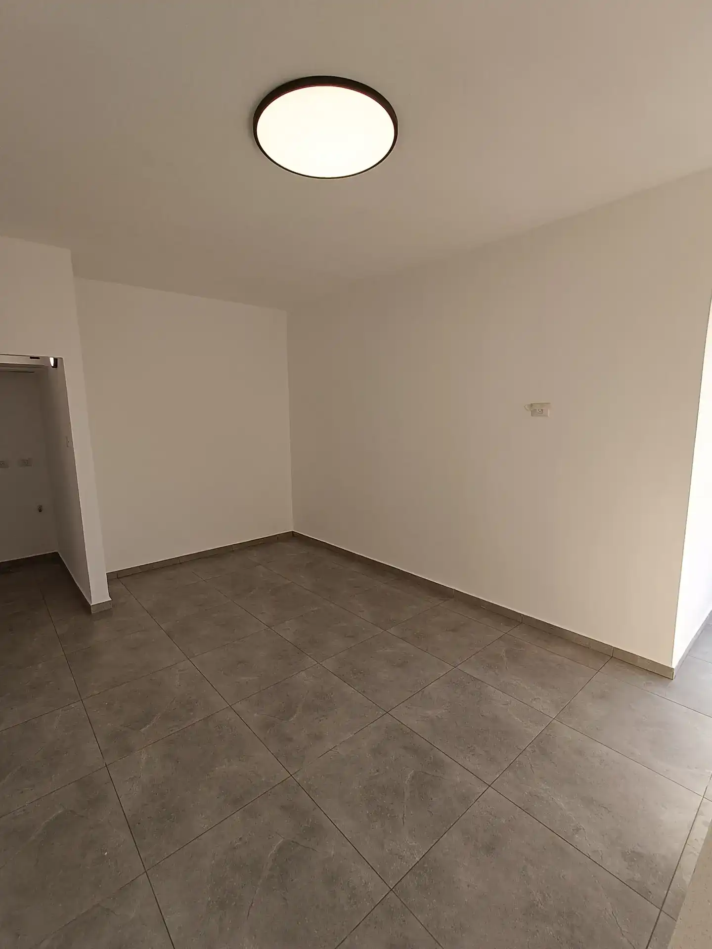 שיפוץ דירה דנה