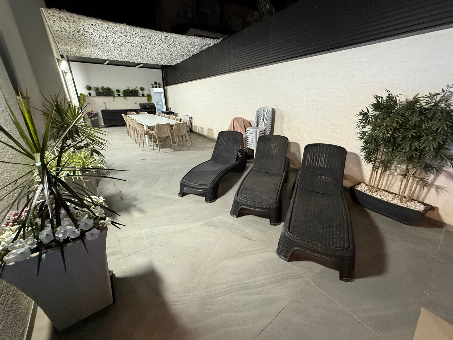 מטבח חוץ + פינת מנגל