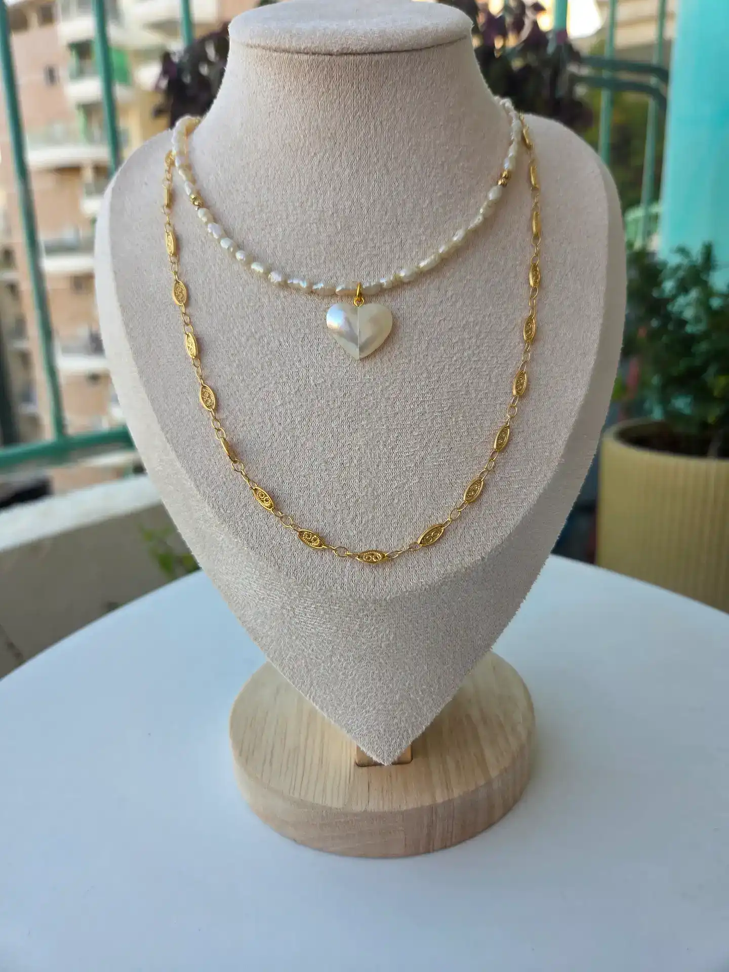 שרשרת פנינים עם לב פנינה