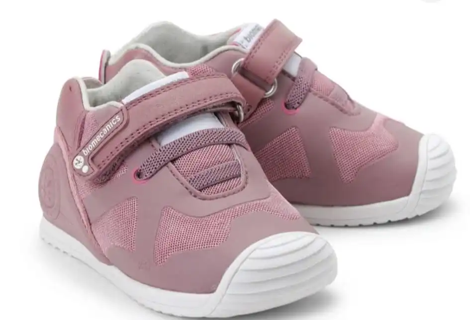 סניקרס בנות ורוד