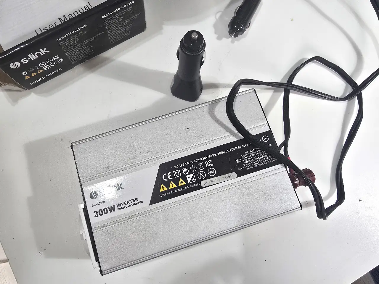 ממיר מתח לשדרוג הרכב מ 12V ל.220V ..חיבור מכשירים עד 300W מדפסת טלויזיה מחשב