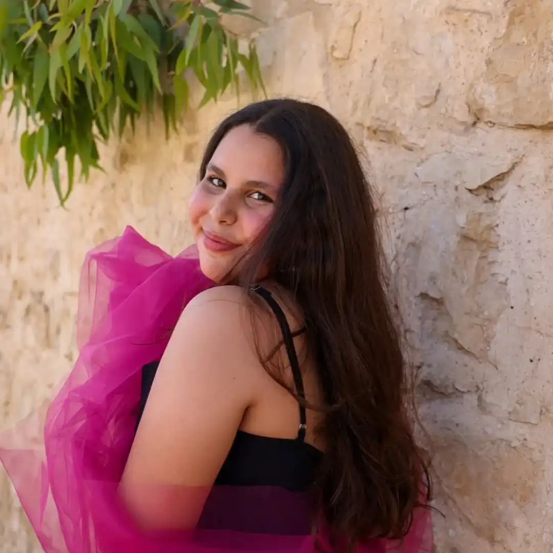 בוק בת מצווה – חוויה מצולמת של ילדות וזוהר | עטרת צלמת