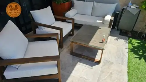 מערכת ישיבה דו מושבית כולל כורסאות יחיד ושלוחן