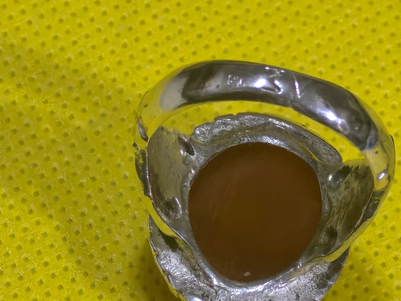 טבעת כסף גדולה לגבר עם שיבוץ אבן קורנילאן משקל 10.9 גרם  מידה 10.5---11