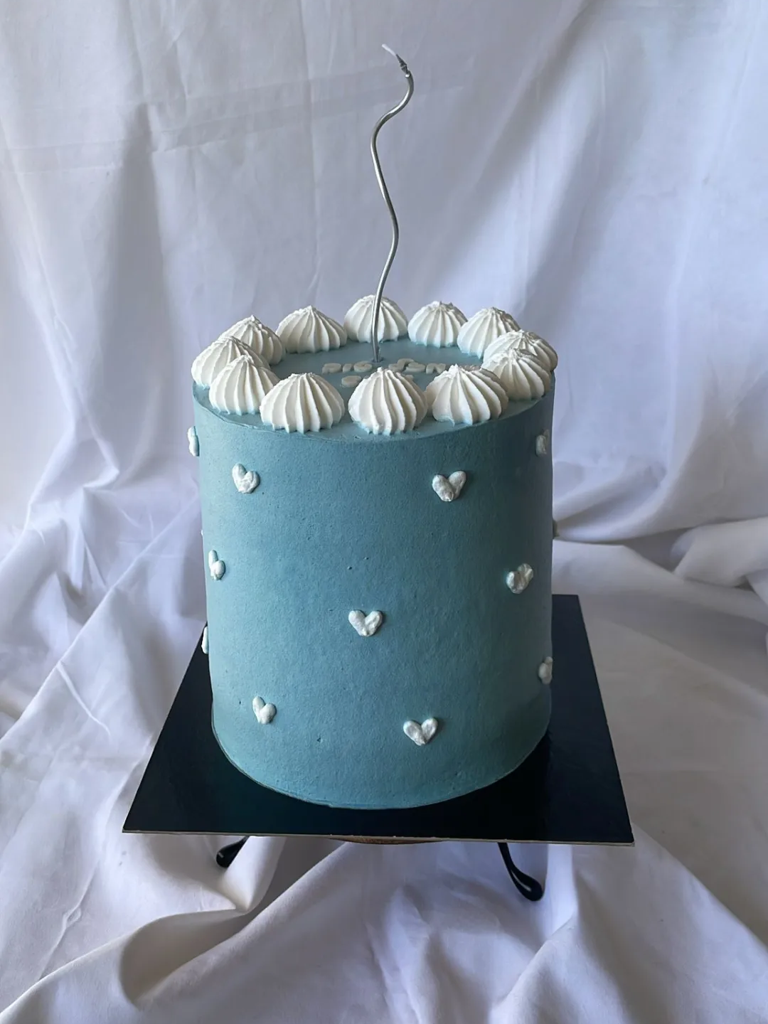 מכירת עוגות זילוף מעוצבות