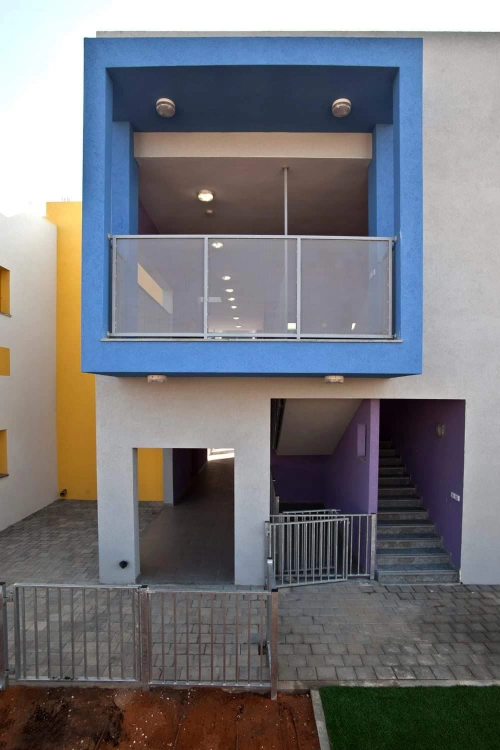 4 גני ילדים = 2 + 2 *נבנה*