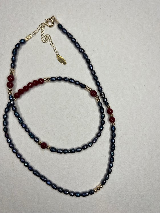 TUNA NECKLACE 