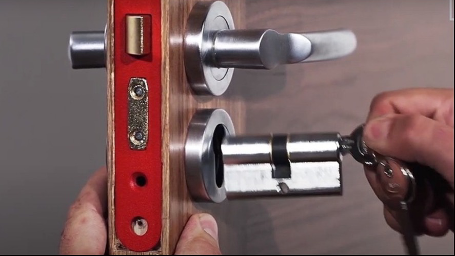 החלפת צילינדר