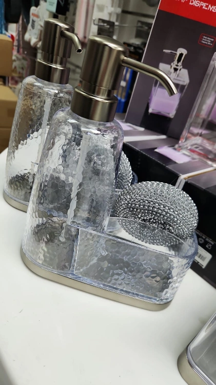 דיספנסר שקוף לסבון נוזלי