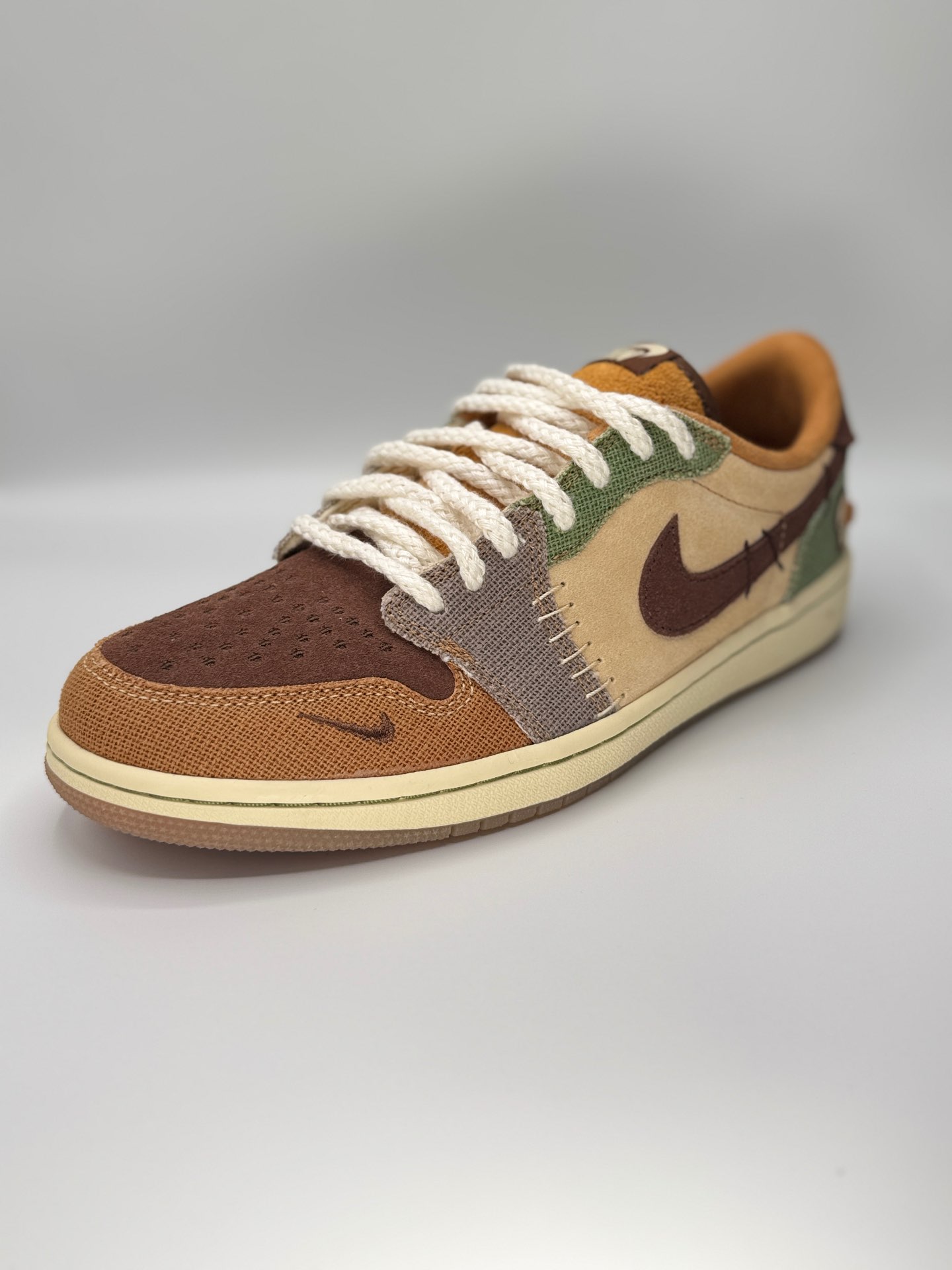 “Jordan 1 Low Og “Zion Williamson Voodoo