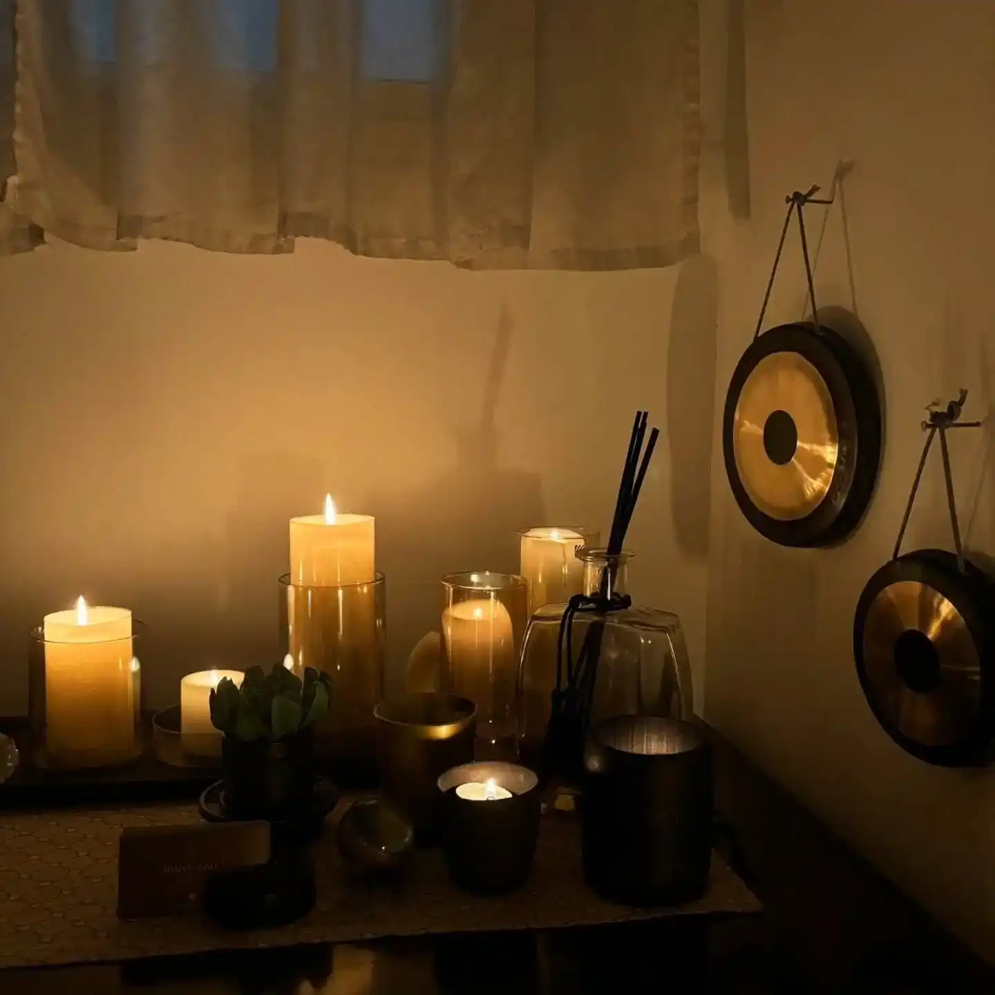 טיפול מגע רגשי בפרדסיה - חיבור פנימי ושחרור עומסים