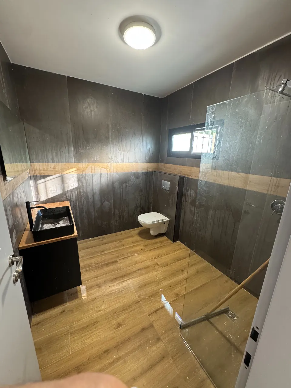 שיפוץ שירותים ומקלחת