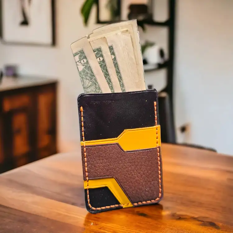 מחזיק כרטיסים 