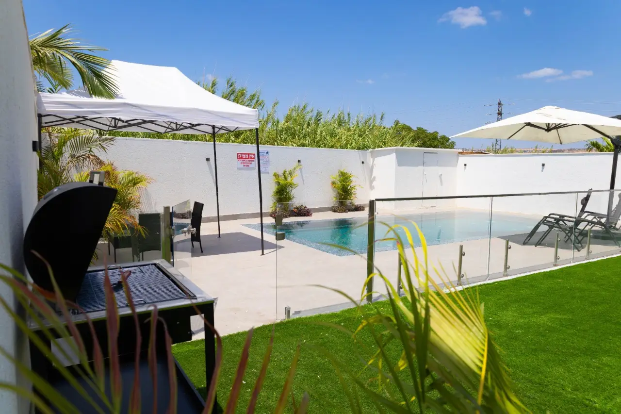 luxury villa- וילת פאר