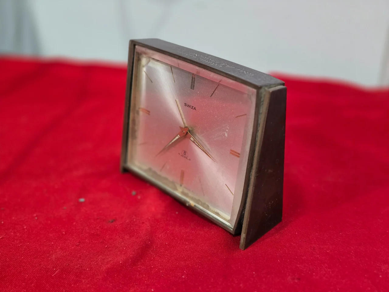 שעון מעורר וינט'ג תוצרת שוויץ