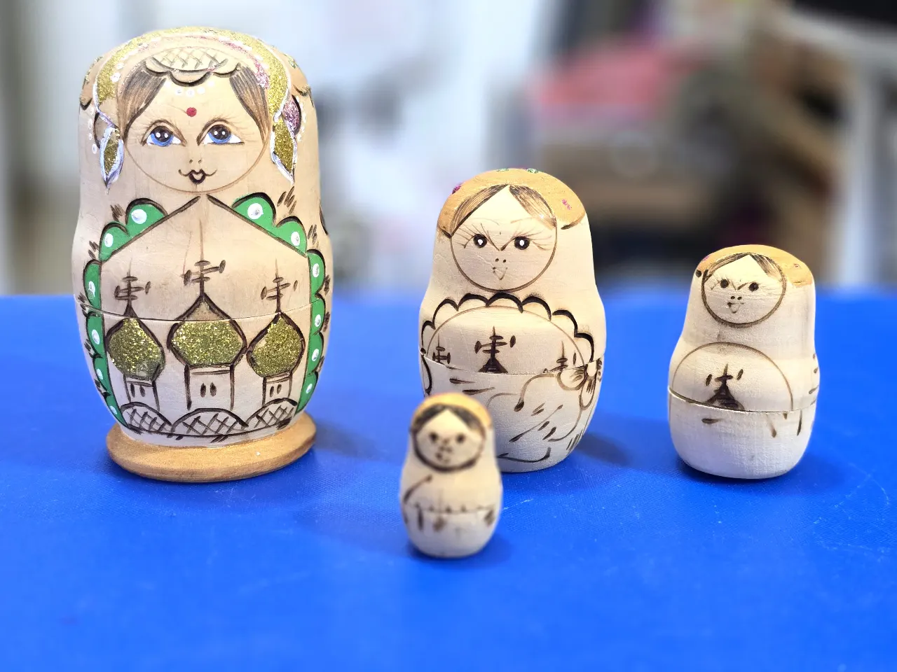 מטריושקה 4 בובות