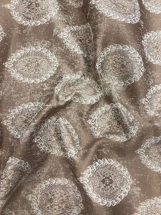 ז׳קארד דגם יהלום צבע חום