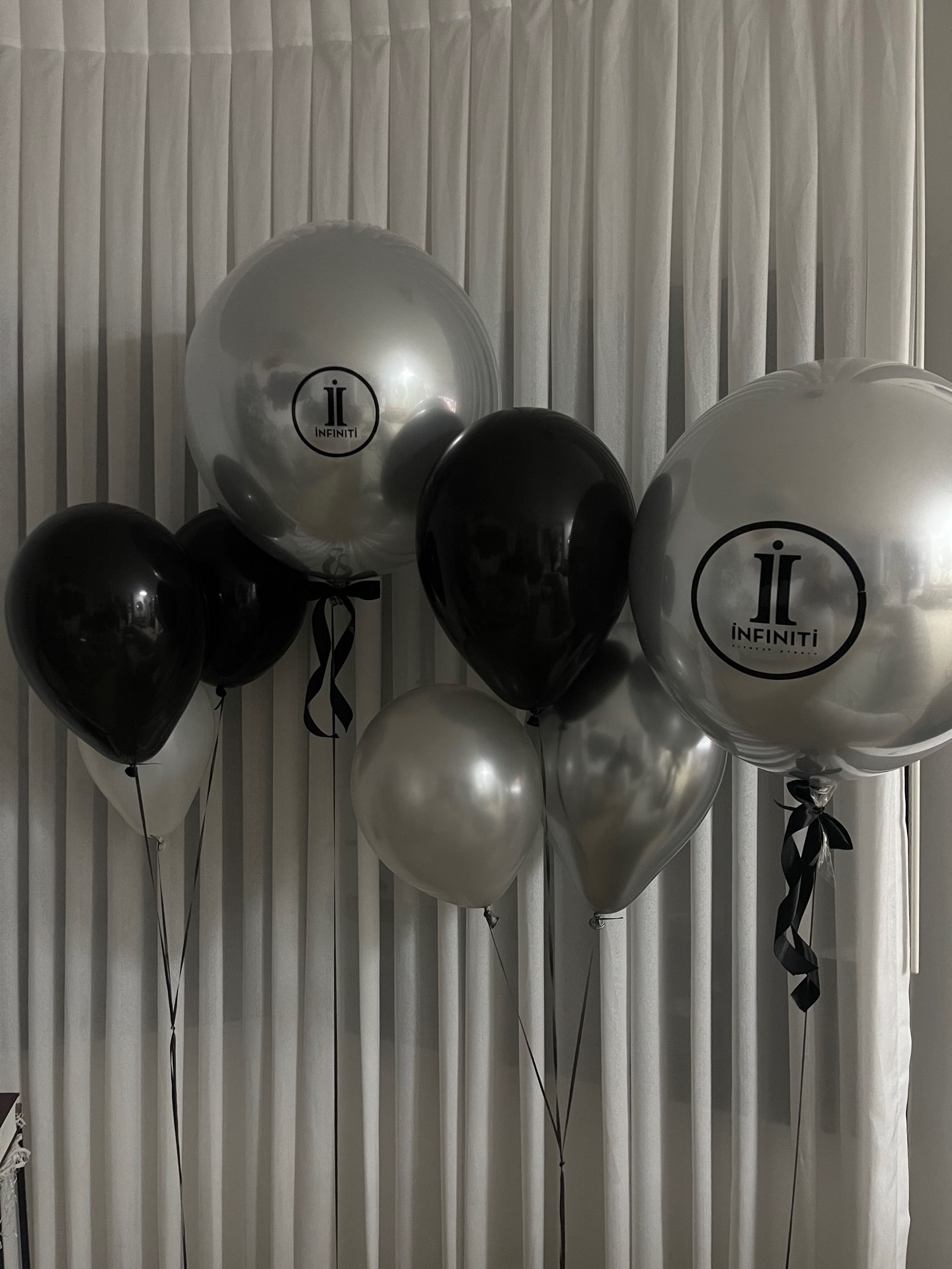 בלונים לעסקים