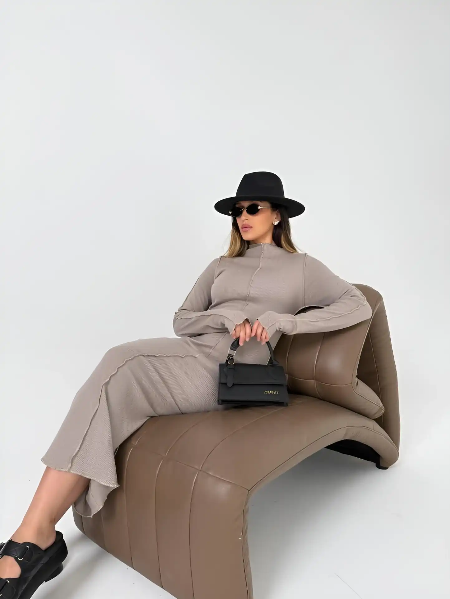 5 פריטי לבוש שכל בת מלך צריכה בארון