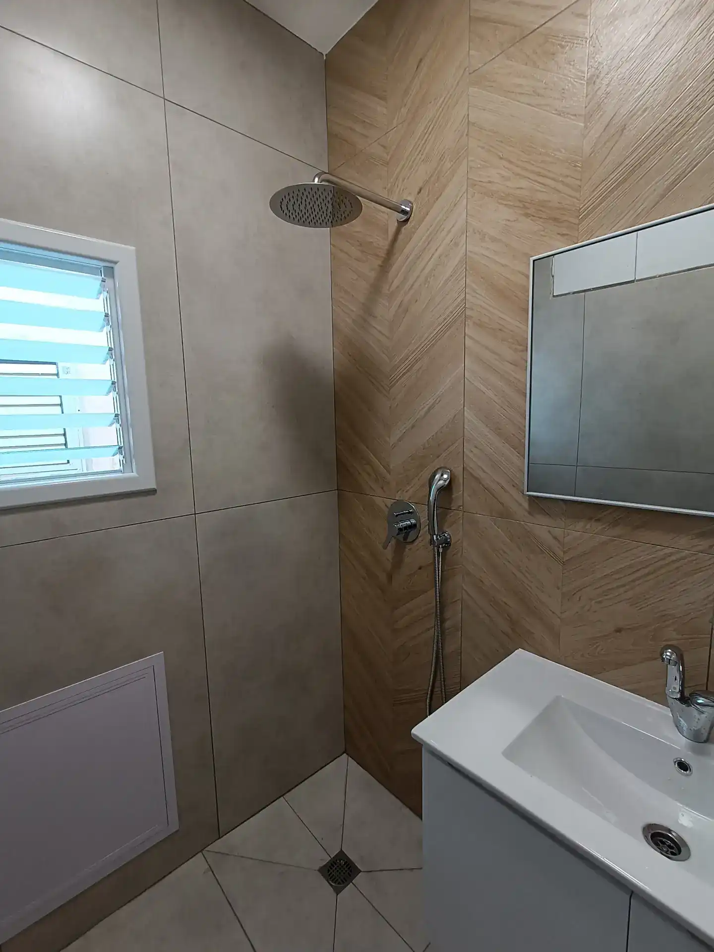 שיפוץ דירה דנה