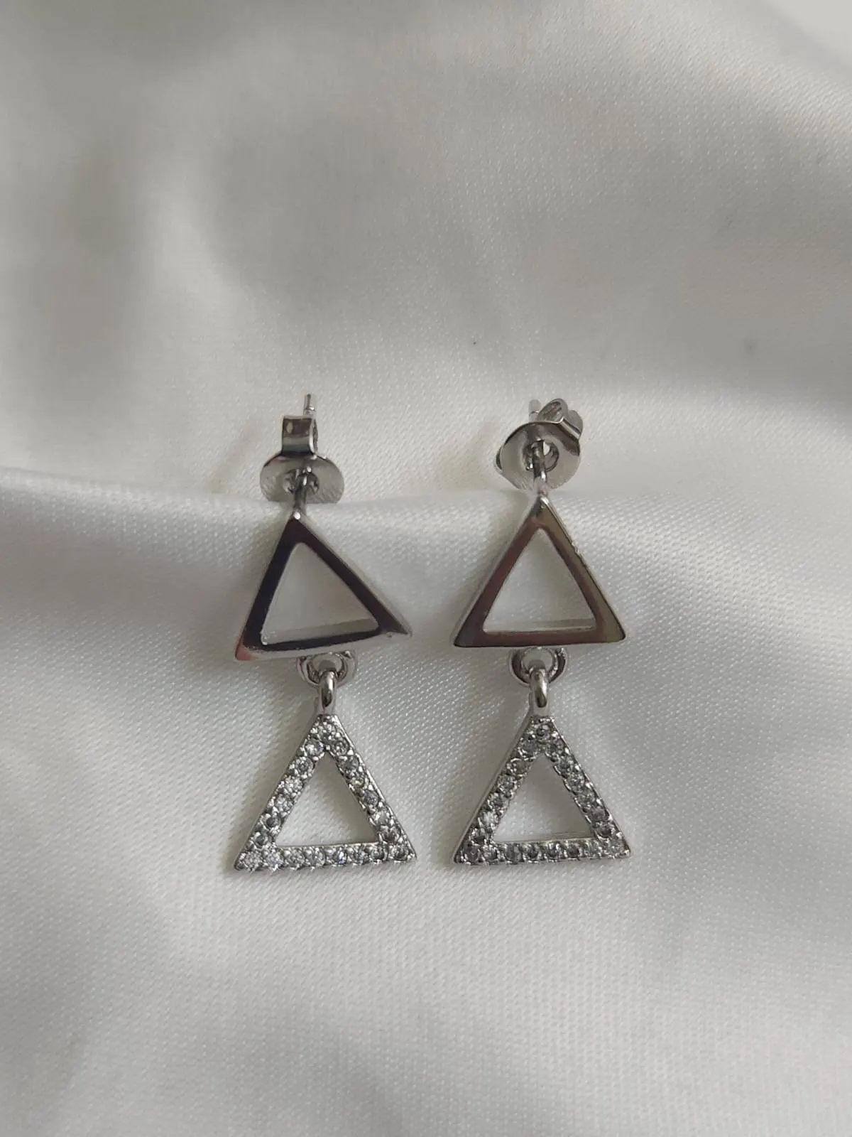 עגילי משולש