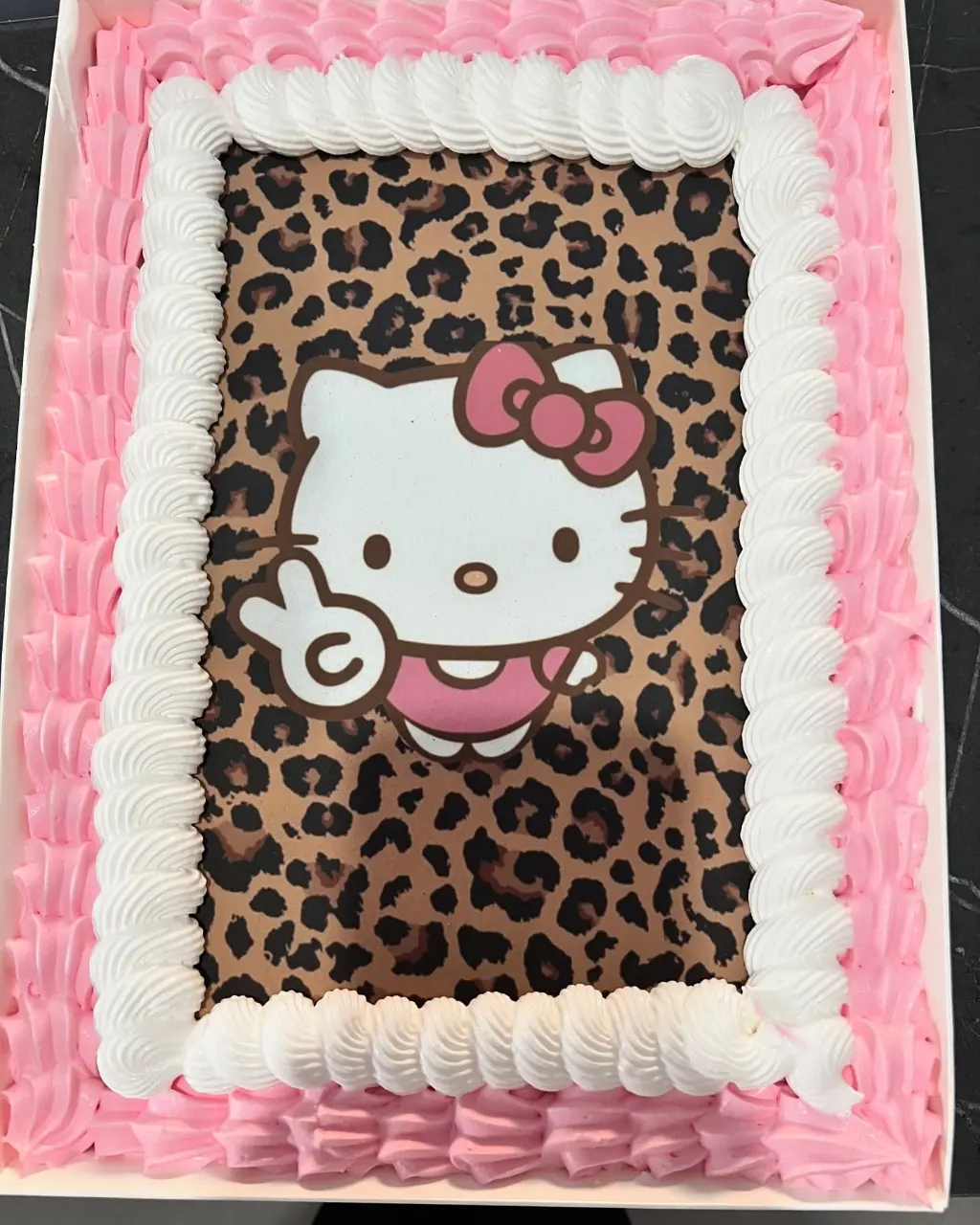 עוגת גן הלו קיטי