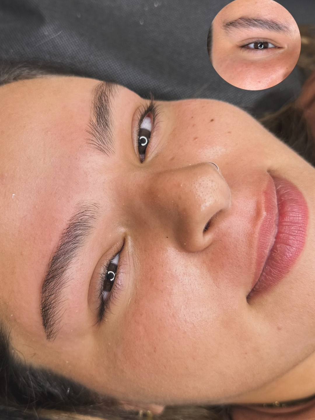 עיצוב גבות טבעיות