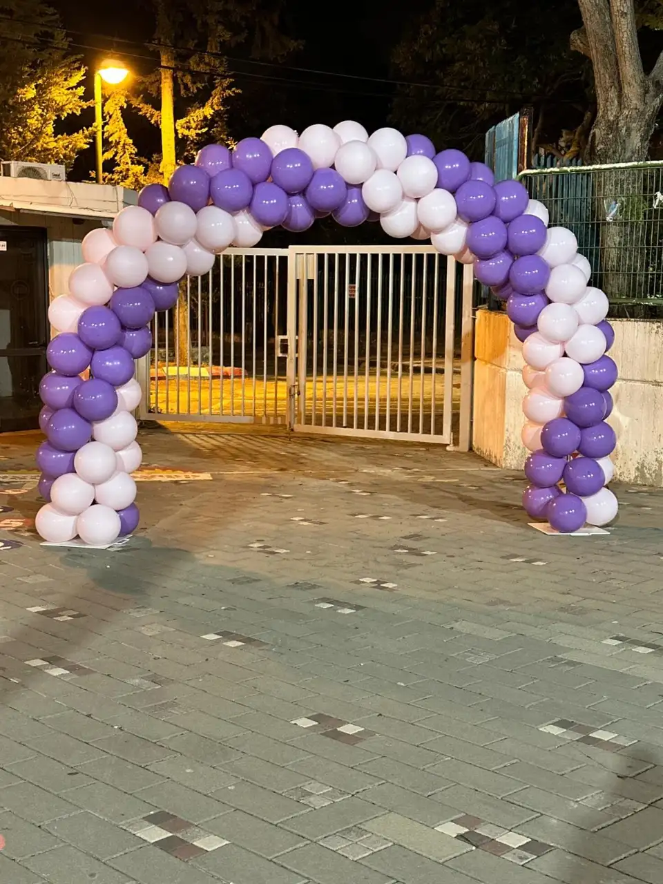 קשתות בלונים מעוצבות