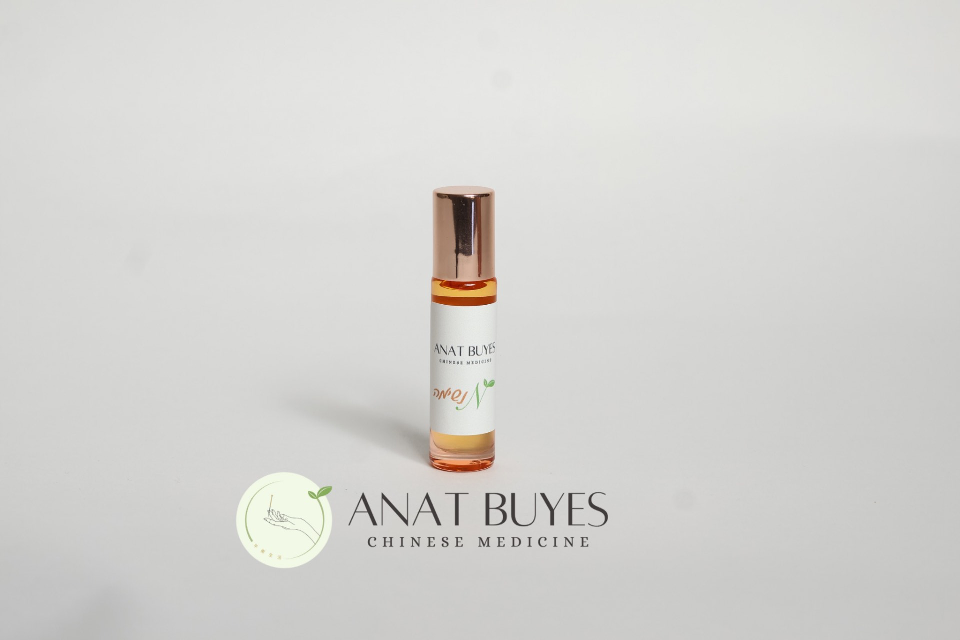 מוצרים טבעיים: קרמים, נרות, פרחי באך