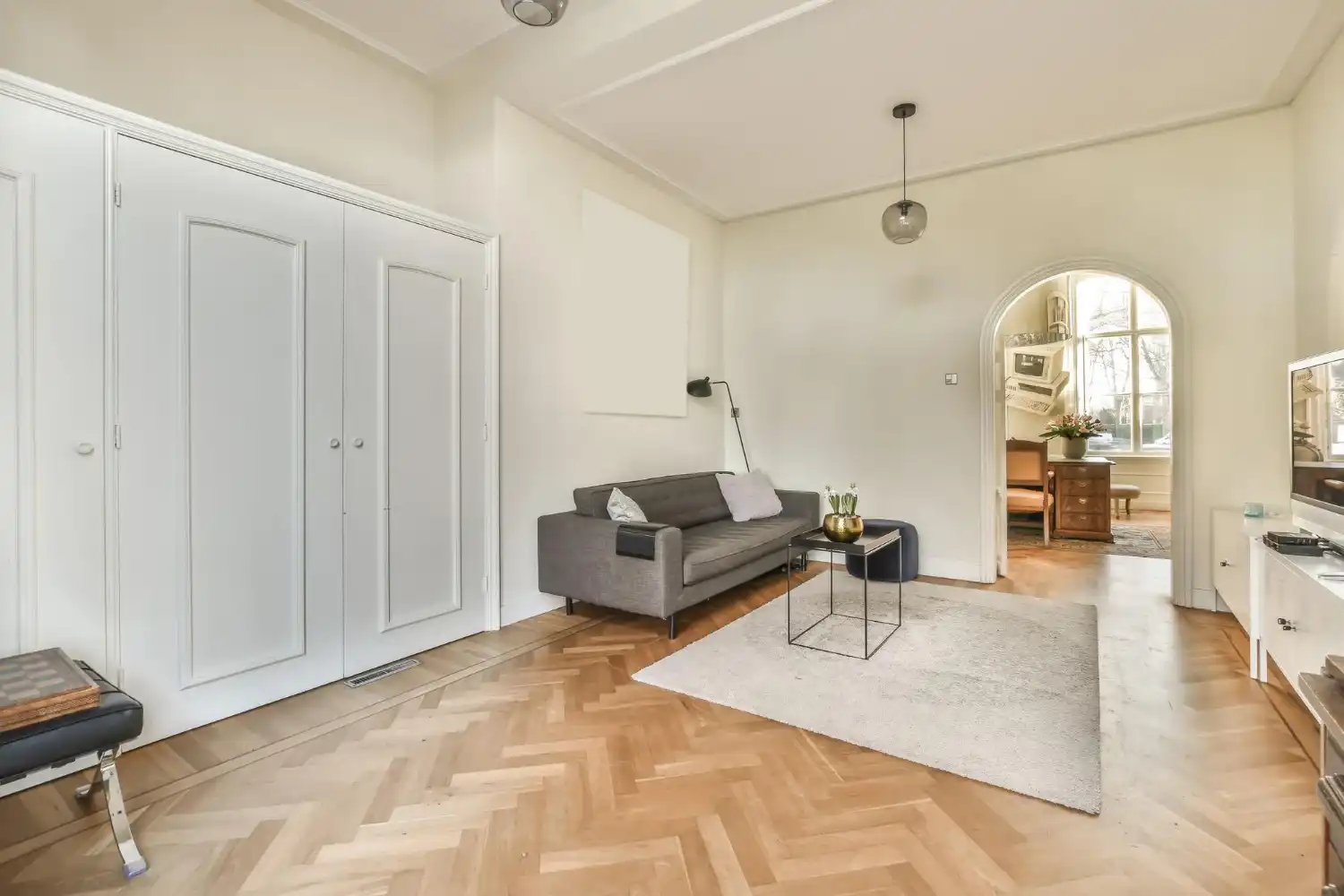 איך לבחור דלת פנים שמתאימה לעיצוב הבית שלך?