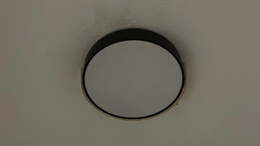 הרכבות מנורות לתקרה לד