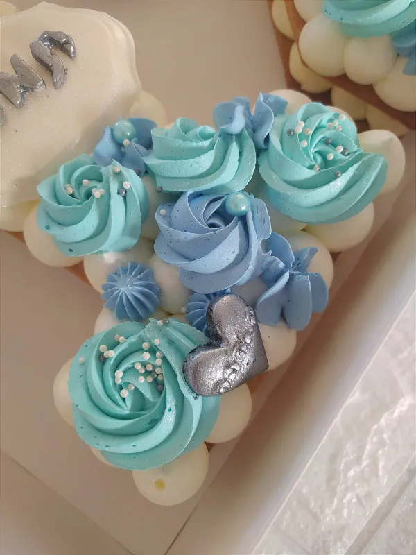 עוגת מספרים בת מצווה תכלת💙