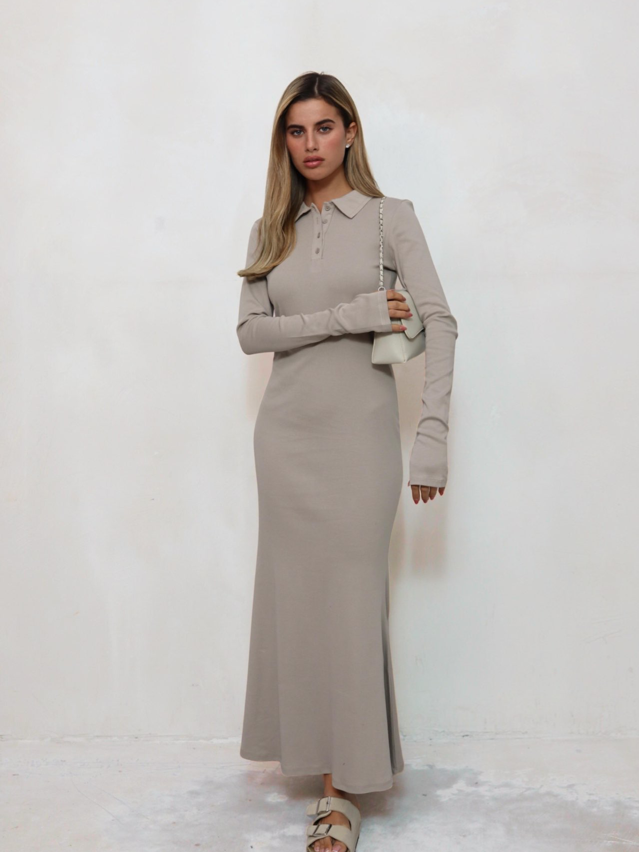 שמלת קים אפור