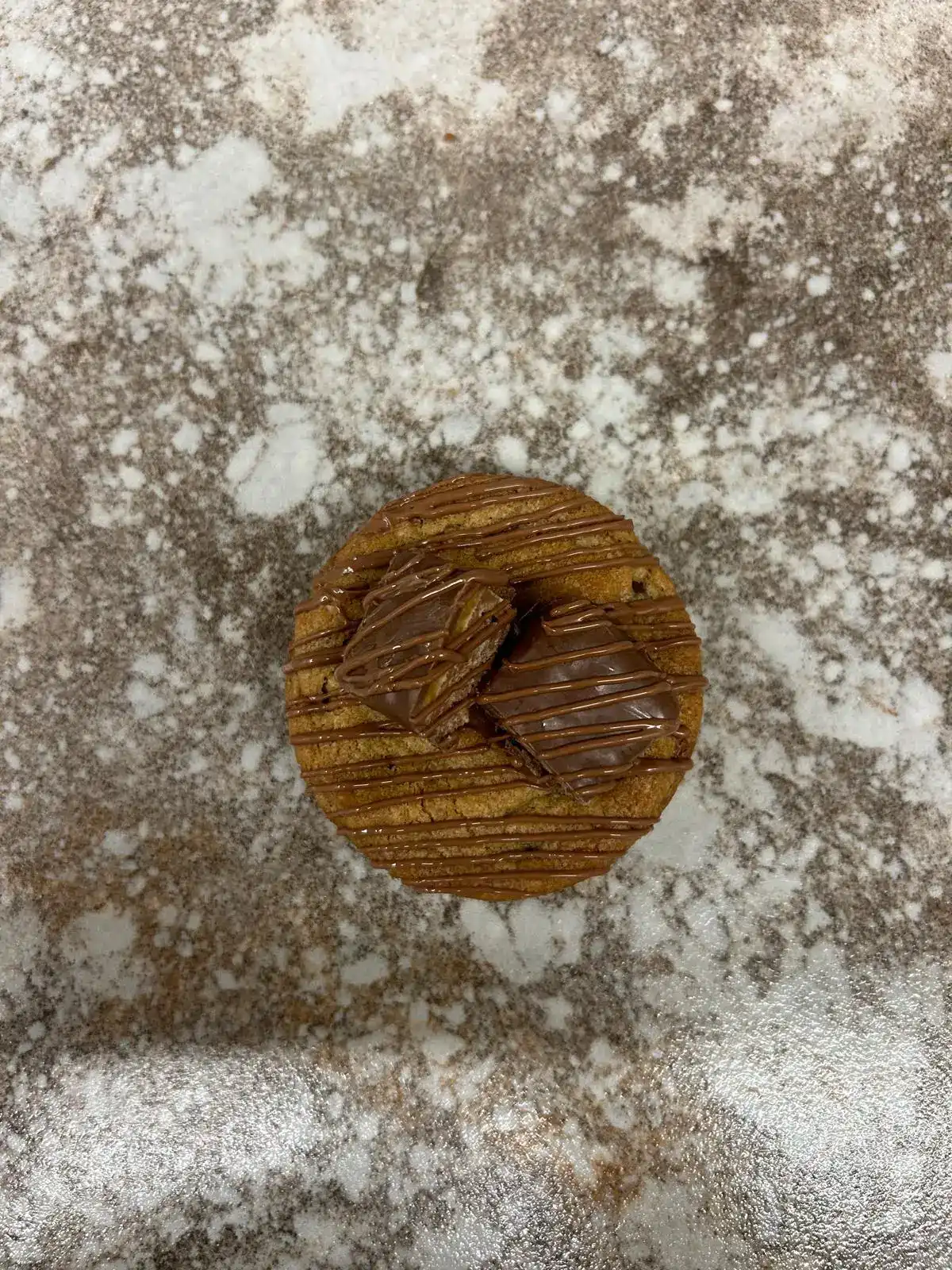 קראמבל קוקיז - מחיר לעוגיה (ניתן לקנות מארז)