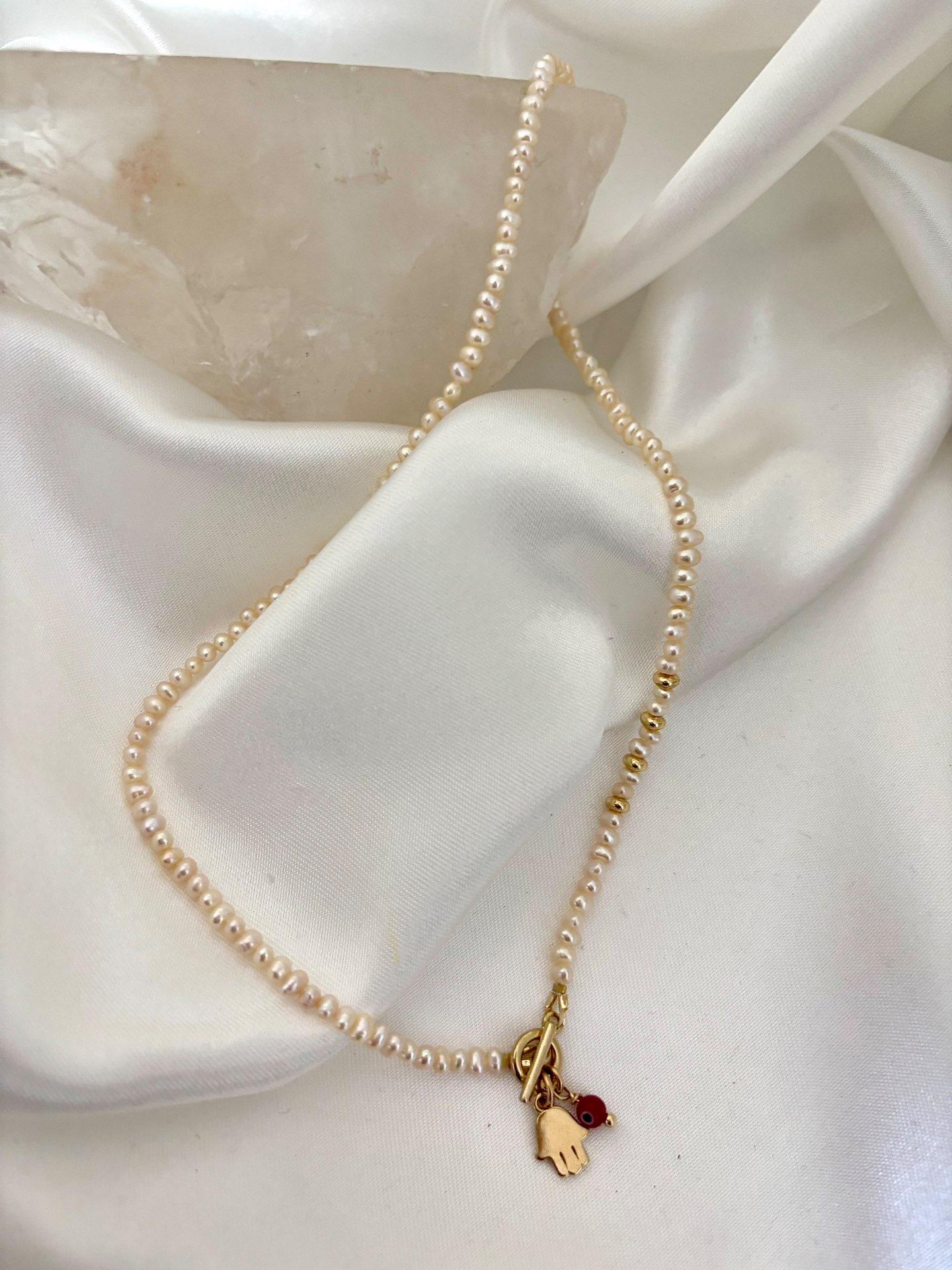 חן – שרשרת פנינים קטנות ואיכותיות